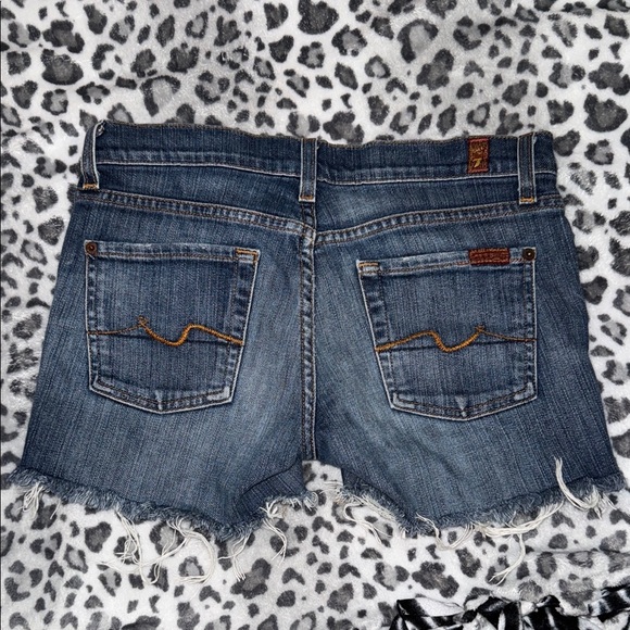 7 For All Mankind Blue Jean Shorts with Frayed Hem - Picture 4 of 4